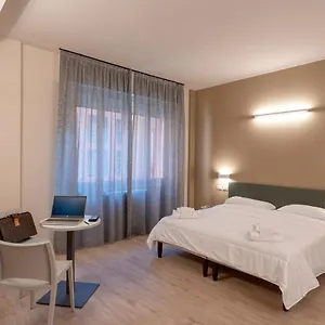 astoria-comfort-rooms.emilia-romagnahotels.net/
